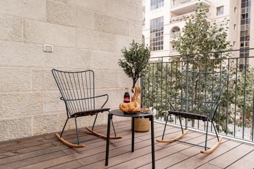 Designed 2BR with 2 bathroom, Terrace and Parking, Jerusalem (Foto 9)
