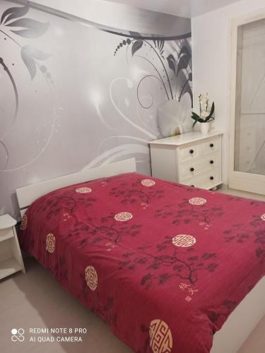 Chambre d hôte à 20 min de VERSAILLES (Chambre d hote a 20 min de VERSAILLES) in La Verriere