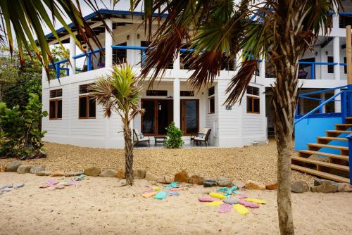 Zunanjost, Moonrise Beach in Caribbean Way