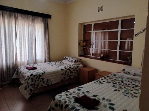 KHAYA LANGA Guest House & Contractors Accommodation