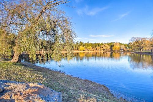 Arizona Getaway with Fire Pit, BBQ and On-Site Lake!
