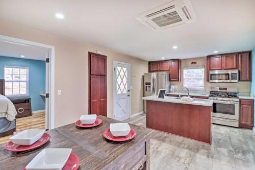 Remodeled Harrison Retreat Less Than 6 Mi to Town! in Harrison, USA