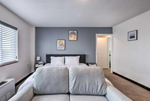 Airy Apt Situated in the Coosa River Area! in Gadsden, USA