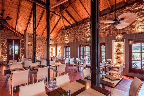 Ristorante, Pinares Panorama Suites, Spa & Convention Center in Villa Carlos Paz