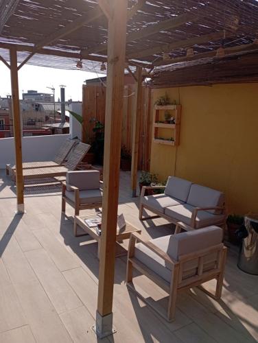 Exterior view, Moderno in La Rambla