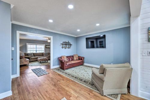 Spacious Lakefront Retreat with Hot Tub and Dock! in Winchester, USA