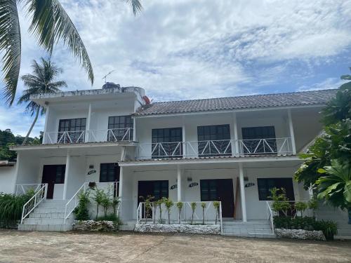 Main image of White house bailan resort