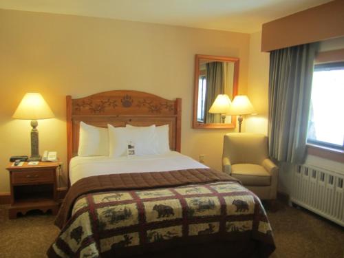 Overlook Lodge and Stone Cottages at Bear Mountain - 샤워실