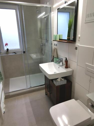 Two-Bedroom Apartment with Balcony image 10