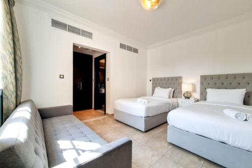 Vacationer Holiday Homes I Modern 3 Bed Villa I Private Pool I Luxury Retreat I Whispering Pines, Dubai (Foto 10)