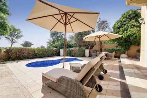 Vacationer Holiday Homes I Modern 3 Bed Villa I Private Pool I Luxury Retreat I Whispering Pines, Dubai (Foto 5)
