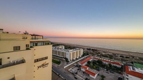  Yellow Praia Monte Gordo in Monte Gordo