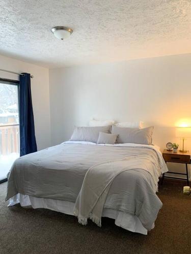 Comfy Duplex in the Heart of Salt Lake Valley