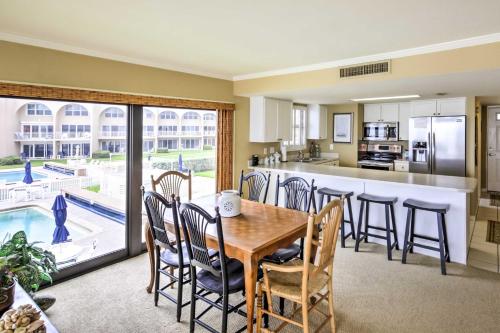 Smyrna Beach Condo with Beach View and Pool Access! in New Smyrna Beach, USA