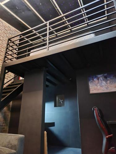 17 On Buffalo Room Type - Luxury King Room