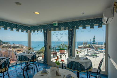 設施, Riviera B&B Rooms & Apartment SEA-VIEW in 馬奧萊