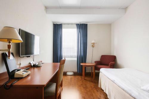 1 twin bed
