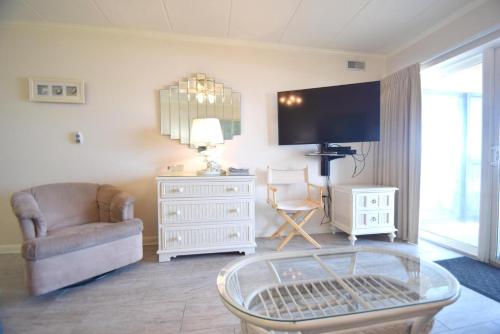 Two-Bedroom Apartment image 10