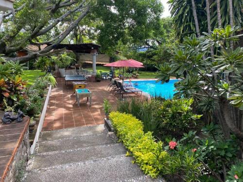 Casa Bienteveo 15 min de Cuernavaca, 23 personas in Tezoyuca, Mexico