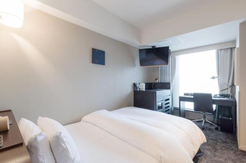 Single Room with No View - Non-Smoking