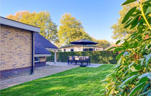 Nice Home In Putten With Kitchen