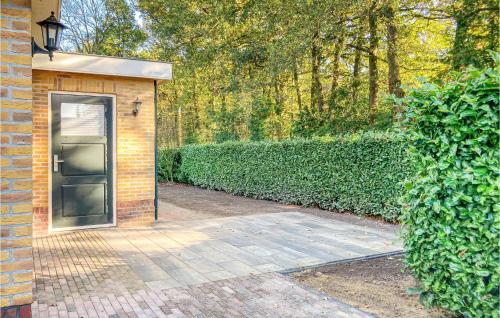 Nice Home In Putten With Kitchen