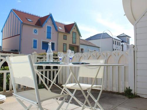 . Appartement 2 pièces avec piscine et accès direct plage à Châtelaillon-Plage - FR-1-246-275