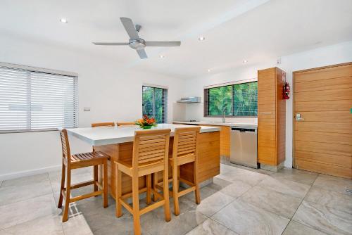 Cocina, ULTIQA Fiji Palms Beach Resort in Puerto del Pacífico