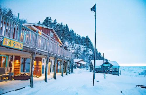 B&B Sainte-Anne-des-Monts - Le Ski Shack - Bed and Breakfast Sainte-Anne-des-Monts