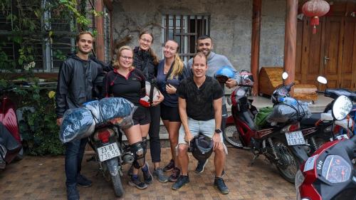 Ha Giang Safari Hostel & Motorbikes
