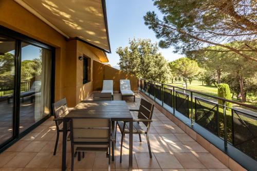 Erkély/terasz, Apartahotel Suites Vila Birdie in Navata