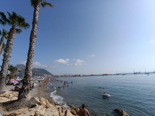 Vistas a 3 Países y 2 Continentes 1º linea de Playa a 5 minutos de Gibraltar