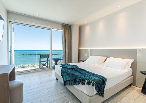 Triple Room with Sea View