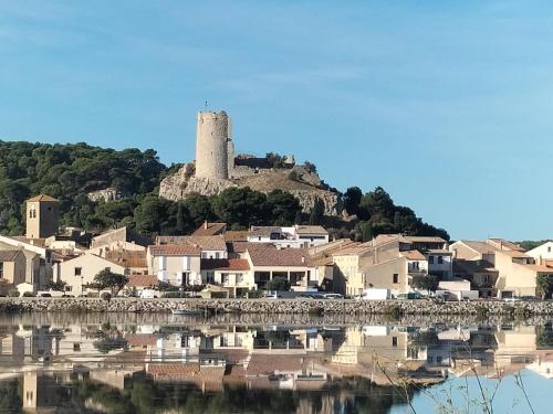 Joli studio à Gruissan, piscine, 200m de la plage