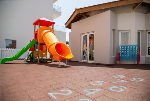 Vangelis Hotel & Suites - image 5