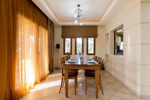 Facilities, VILLA SMARAGDA in Episkopi