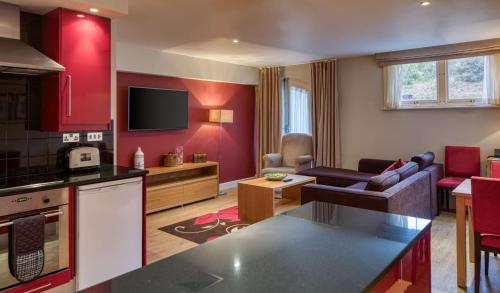 2 bedrooms, 3 beds