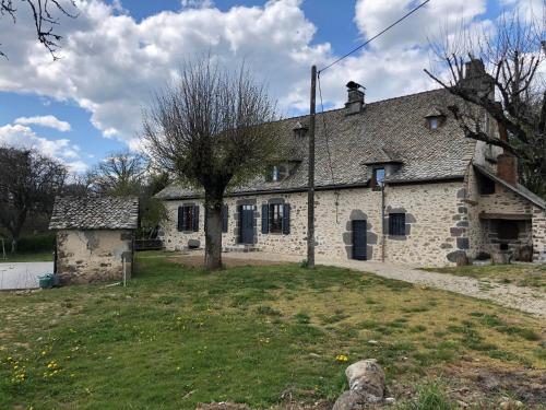 Maison typique Auvergnate, piscine et four à pain