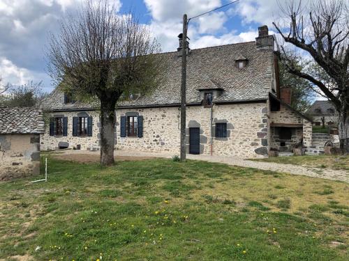 Maison typique Auvergnate, piscine et four à pain