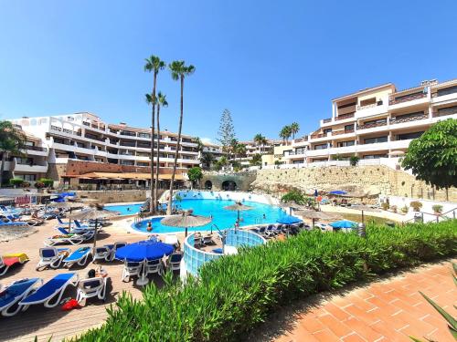 Entree, Brand new apartment in Park Albatros with pool view in San Miguel