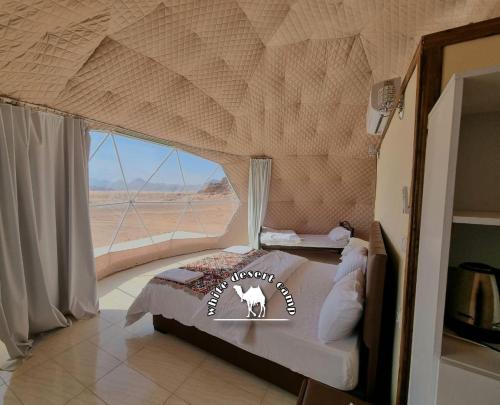Luxury Triple Room image 10