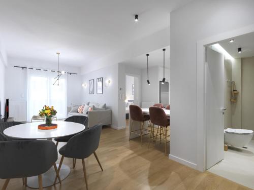 One-Bedroom Apartment image 10