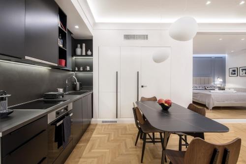Chic central Athens apartment at Mavilli Sq., Atény (fotografie 6)