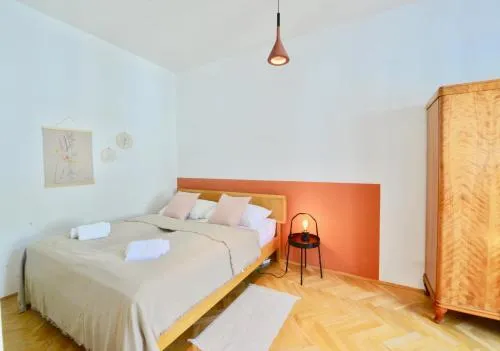 Beautiful Flat Next to Karlskirche in Wien, Österreich