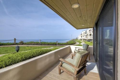 Oceanfront Luxury, Fully Remodeled, Five-Star