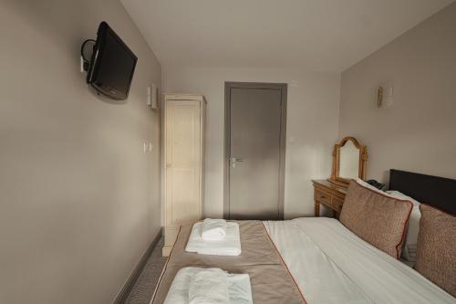 Old Mill Lodge - Basic Double Room