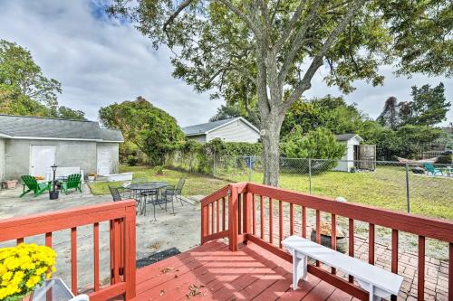 Charming Beaufort Getaway Walk to the Waterfront!