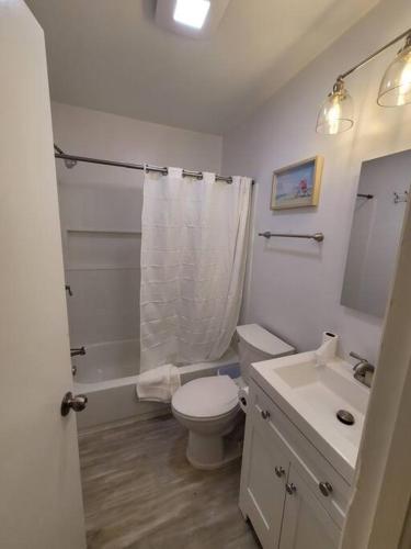 Two-Bedroom House image 10