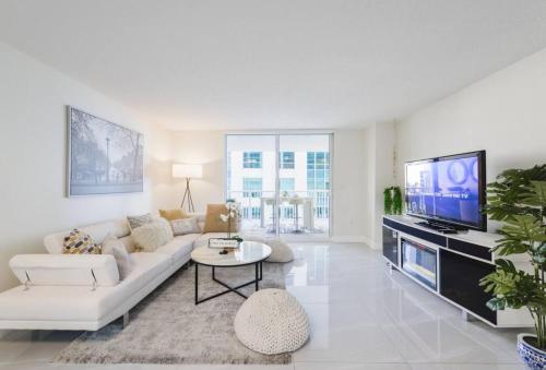 Fantastic 2/1 condo @Brickell with pool in Miami, USA