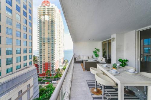 Fantastic 2/1 condo @Brickell with pool in Miami, USA